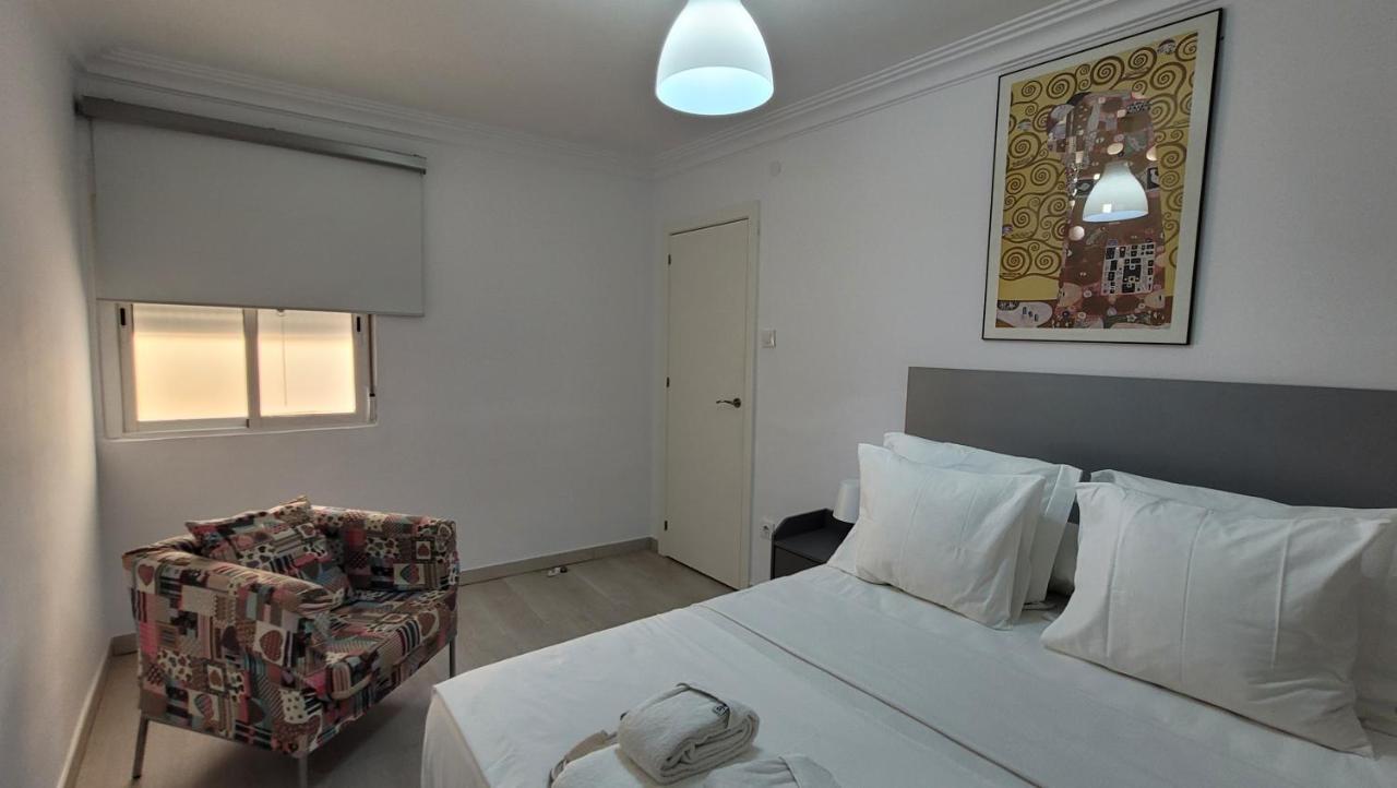 Apartaments B O D Collblanc L'Hospitalet de Llobregat Exterior photo