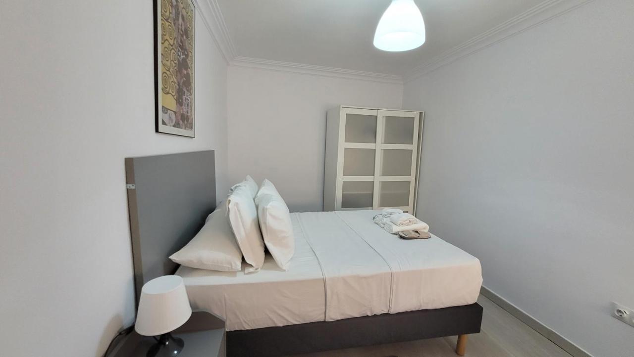 Apartaments B O D Collblanc L'Hospitalet de Llobregat Exterior photo
