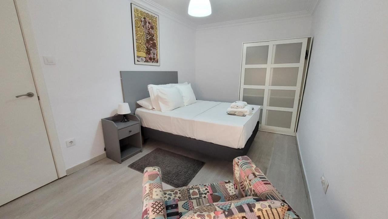 Apartaments B O D Collblanc L'Hospitalet de Llobregat Exterior photo