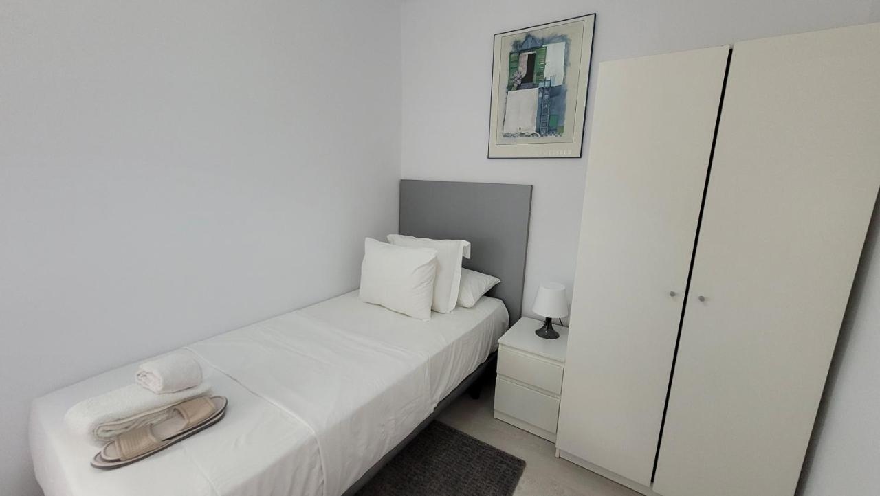 Apartaments B O D Collblanc L'Hospitalet de Llobregat Exterior photo