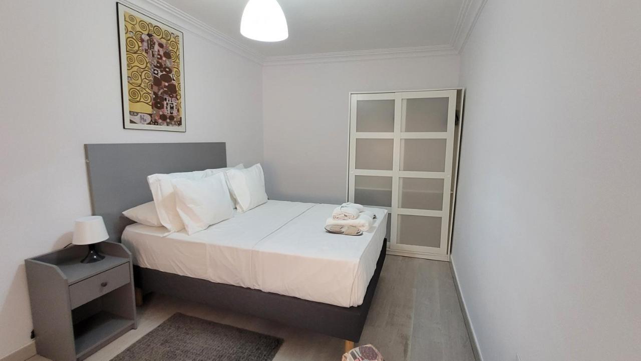 Apartaments B O D Collblanc L'Hospitalet de Llobregat Exterior photo